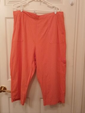 Alfred Dunner Capri Cargo Pants Vintage Women's Size 18W Coral Casual Shorts